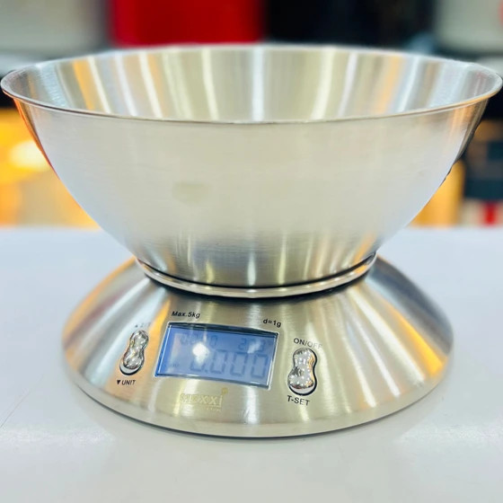 ترازو آشپزخانه مکسی مدل 24-999 با دقت 1 گرم و نمایشگر LCD
