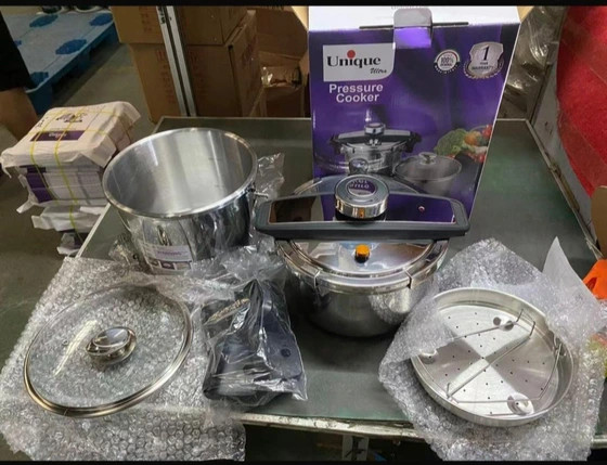 زودپز دوقلو یونیک مدل UA-3001 ظرفیت ۷ لیتر با بدنه استیل ضد زنگ